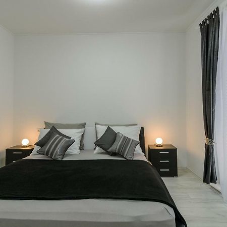 House Niko Apartment Kastela Bagian luar foto