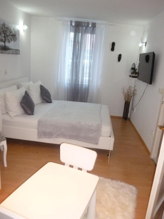 House Niko Apartment Kastela Bagian luar foto