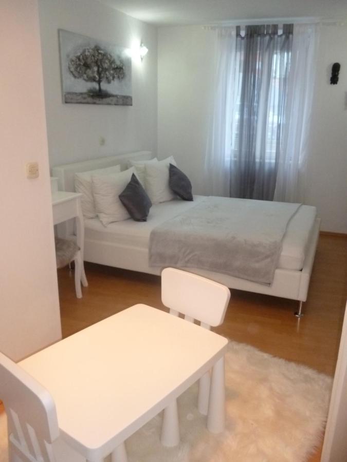 House Niko Apartment Kastela Bagian luar foto