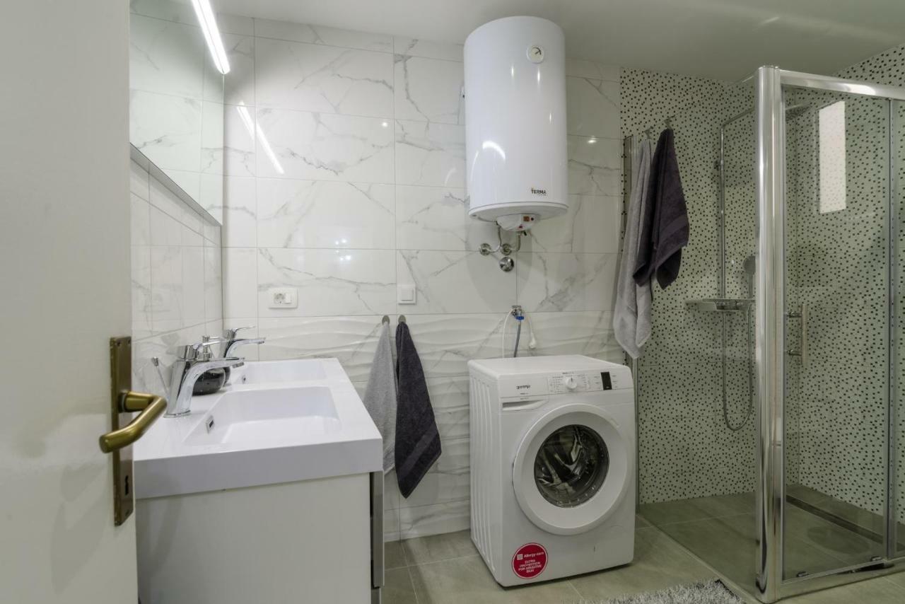 House Niko Apartment Kastela Bagian luar foto