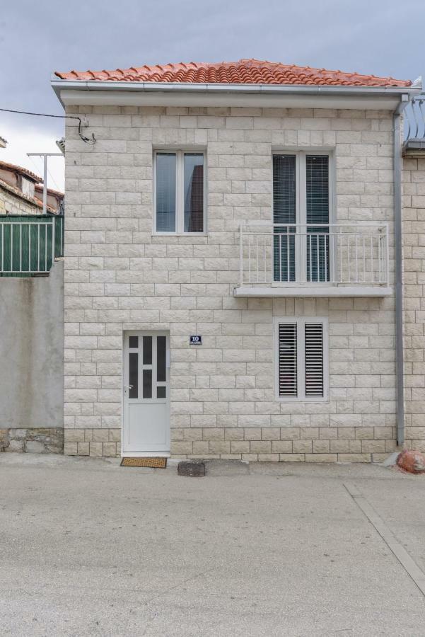 House Niko Apartment Kastela Bagian luar foto