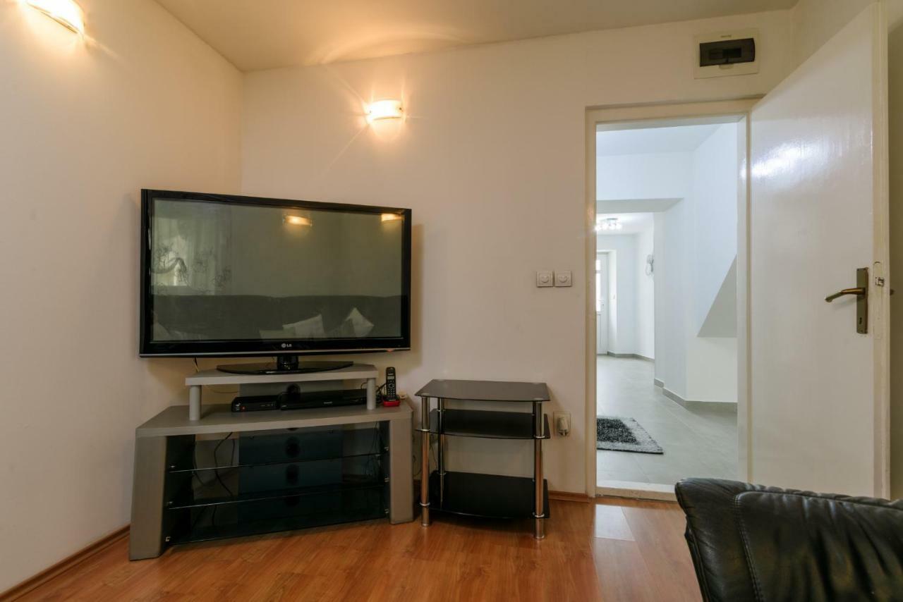 House Niko Apartment Kastela Bagian luar foto